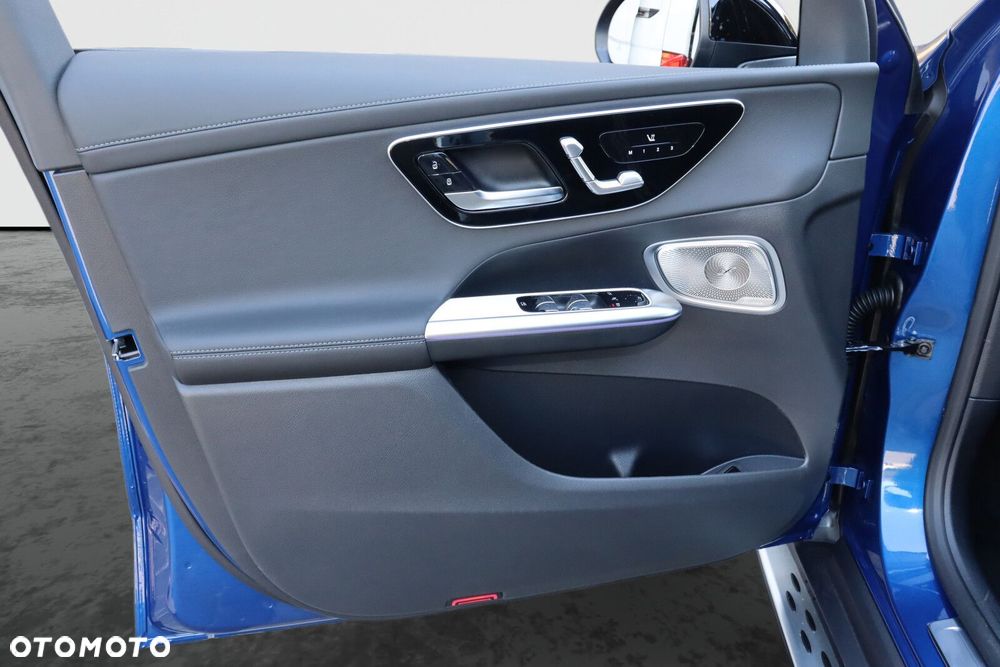 Mercedes-Benz GLC - 7