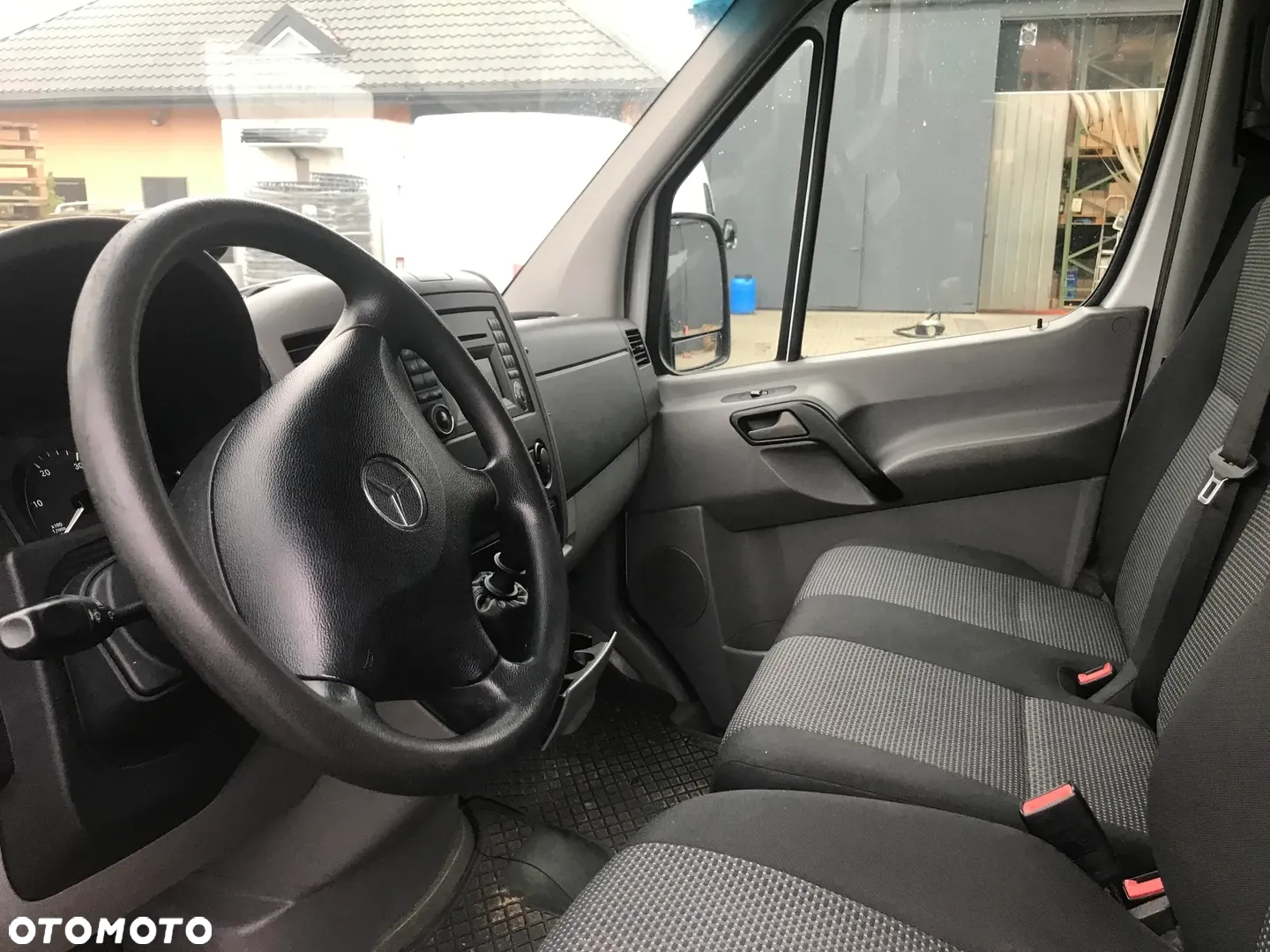 Mercedes-Benz Sprinter - 8