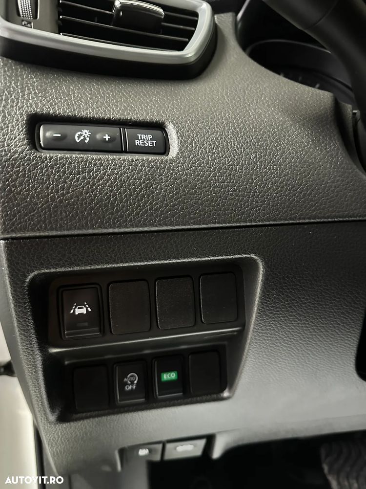 Nissan Qashqai 1.6 DCI Xtronic TEKNA+ - 21