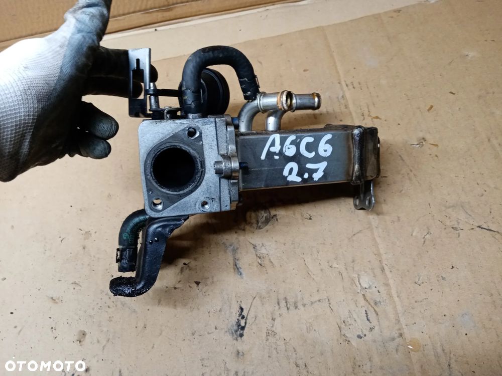Chłodniczka spalin zawór EGR Audi A6 C6 2.7 TDI 059131511 059131063D - 3