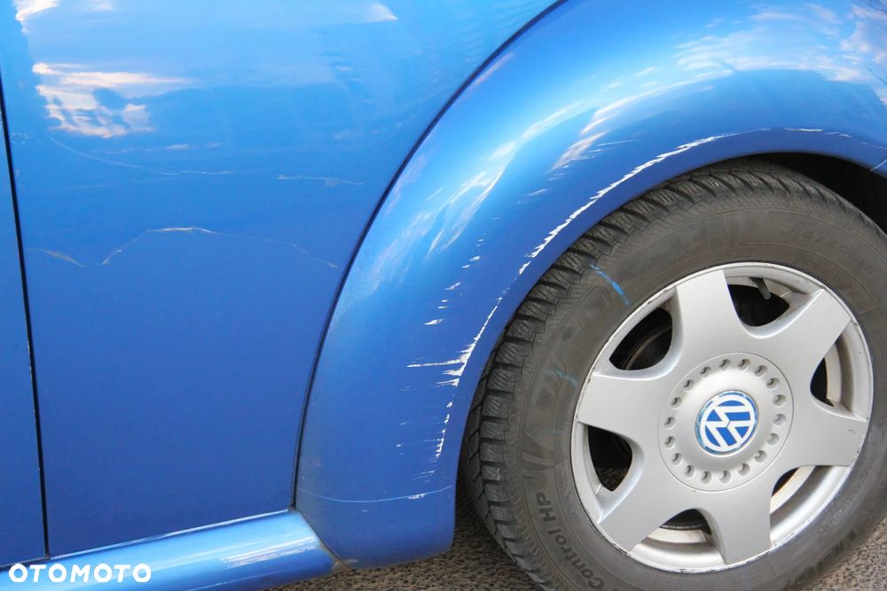 Volkswagen New Beetle - 12