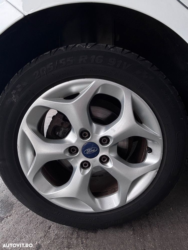 Ford Focus 1.6 TDCi Ambiente - 10