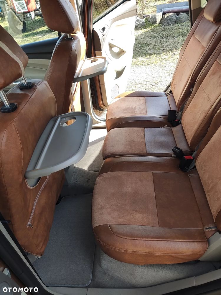 Ford C-MAX 2.0 TDCi Titanium - 8