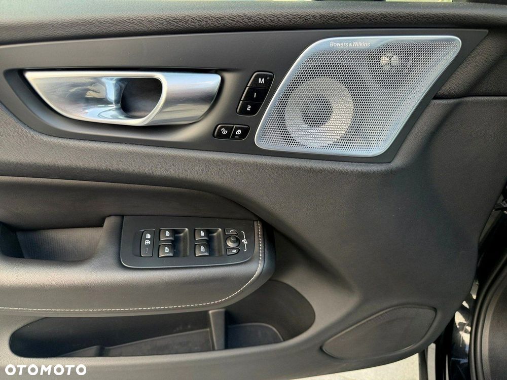 Volvo XC 60 - 12