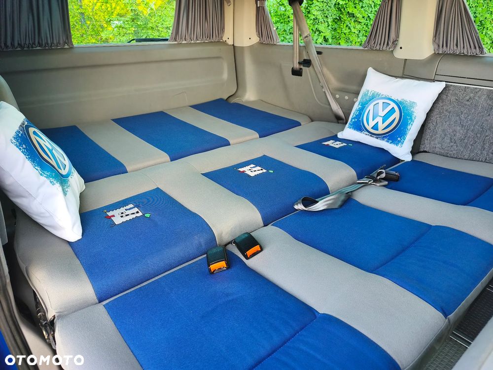 Volkswagen Multivan - 30