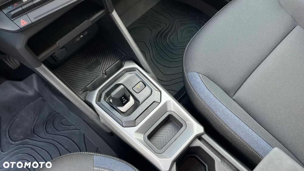 Dacia Duster 1.6 Full Hybrid 140 Journey MMT - 17