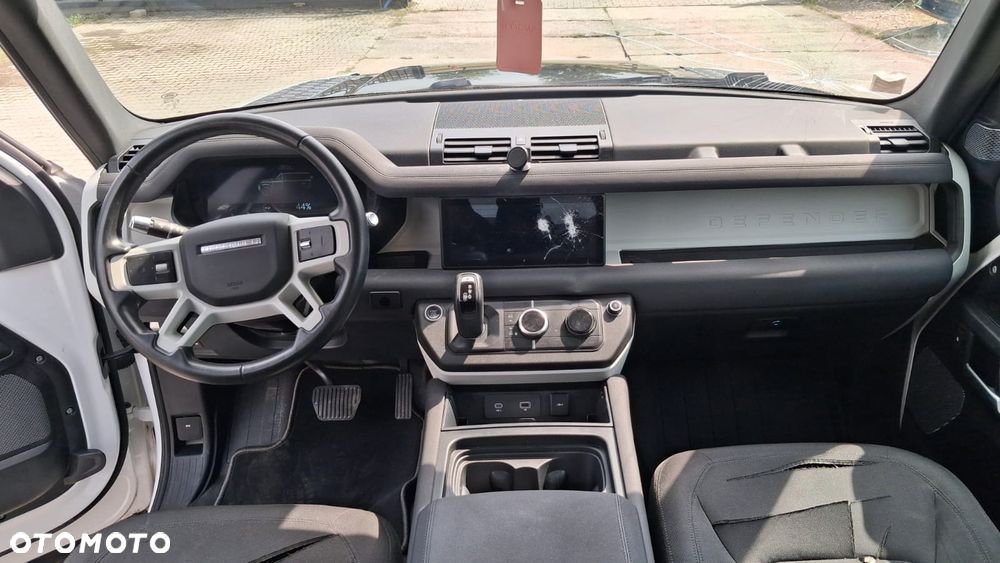 Land Rover Defender 2.0 P300e PHEV X-Dynamic SE - 9