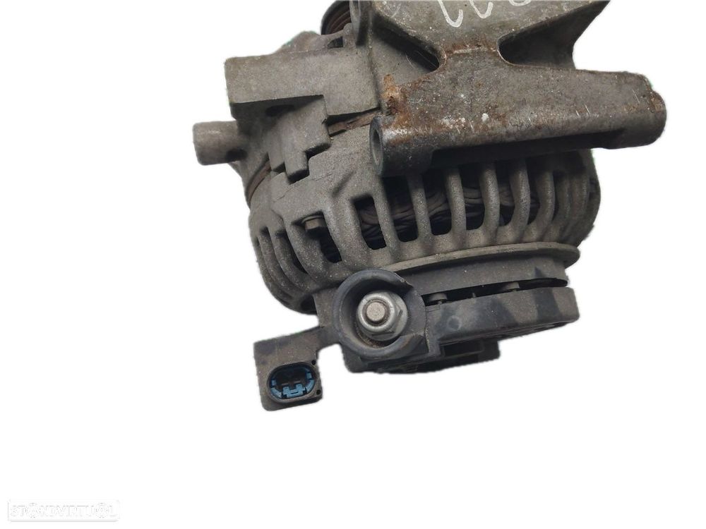 Alternador Mercedes-Benz E-Class (W211) - 4