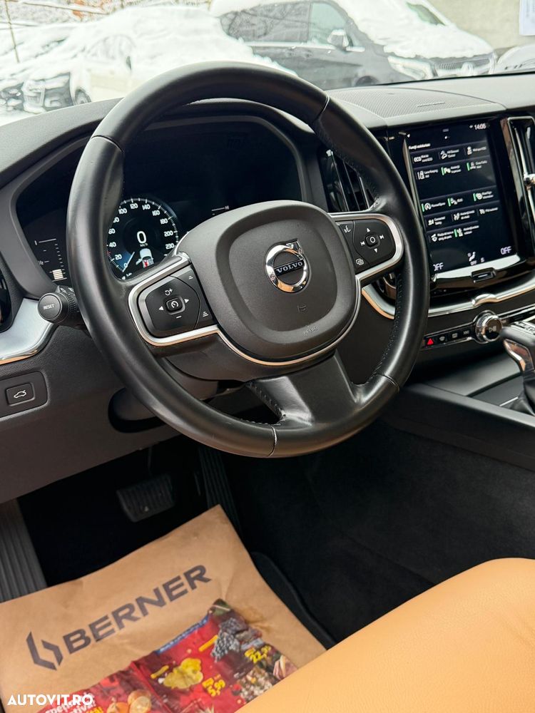 Volvo XC 60 D4 AWD Momentum - 8