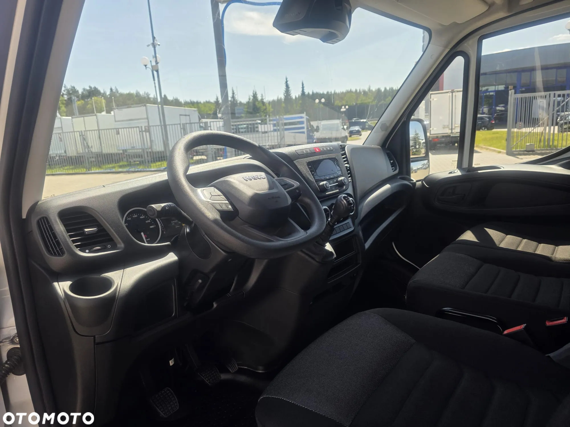 Iveco 35C16 Kontener z winda 8EP rok 2024 ! Jak Nowy Gwarancja do 03-2026 ! - 13