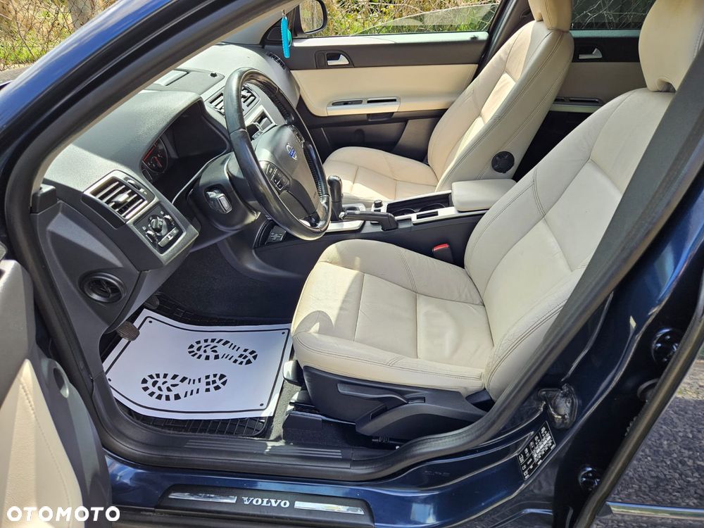 Volvo V50 - 20