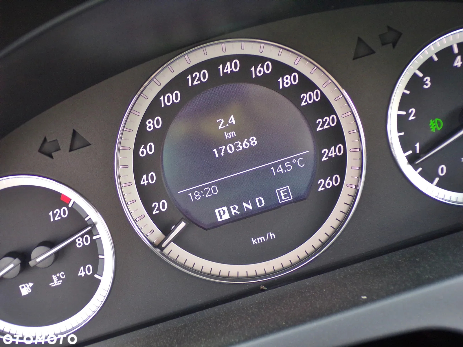 Mercedes-Benz Klasa C 180 T CGI Automatik BlueEFFICIENCY Elegance - 19