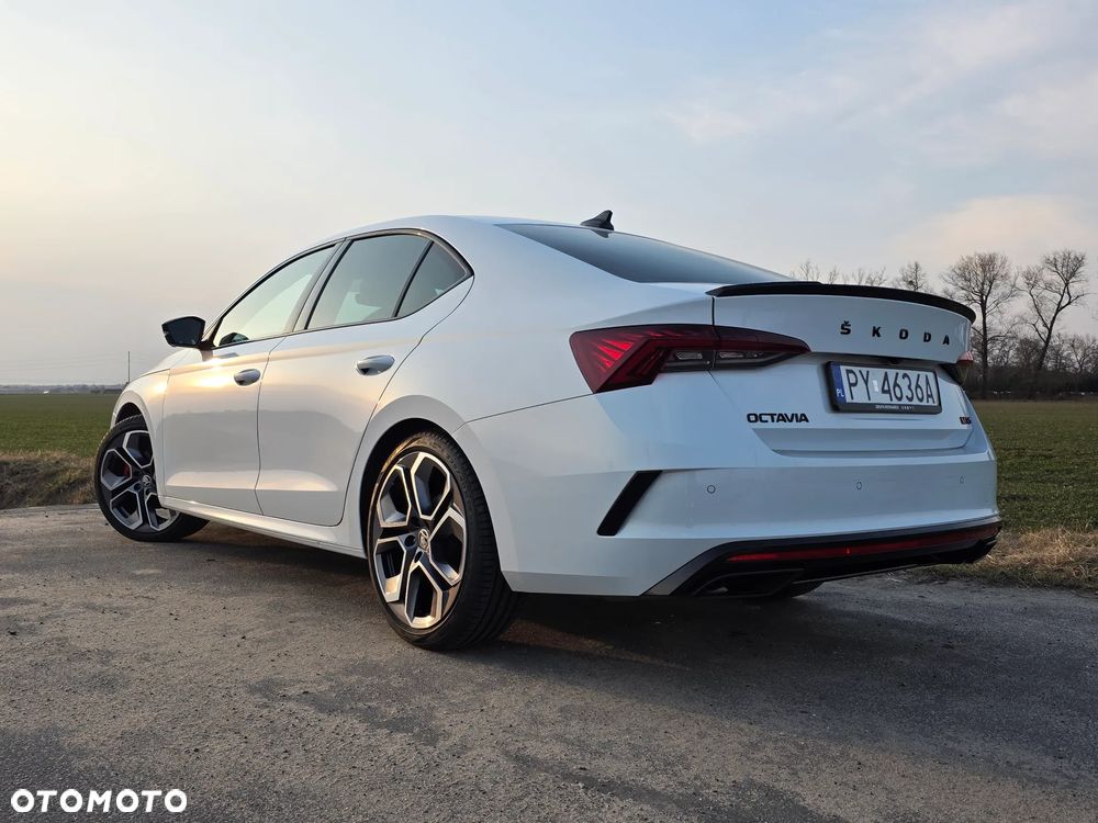 Skoda Octavia 2.0 TDI 4x4 RS DSG - 6
