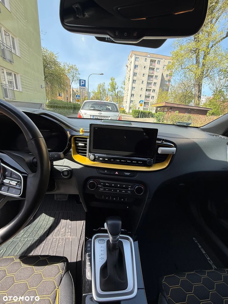 Kia XCeed - 14