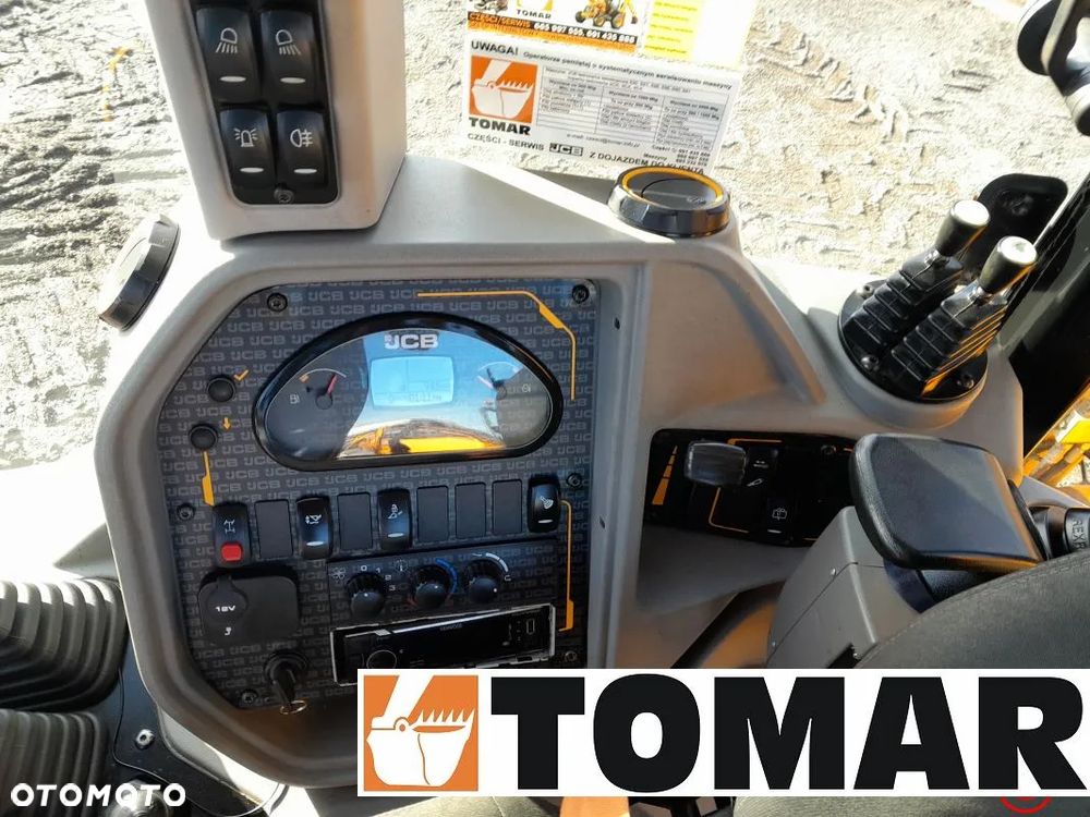 JCB 3CX COMPACT 2021R - 24