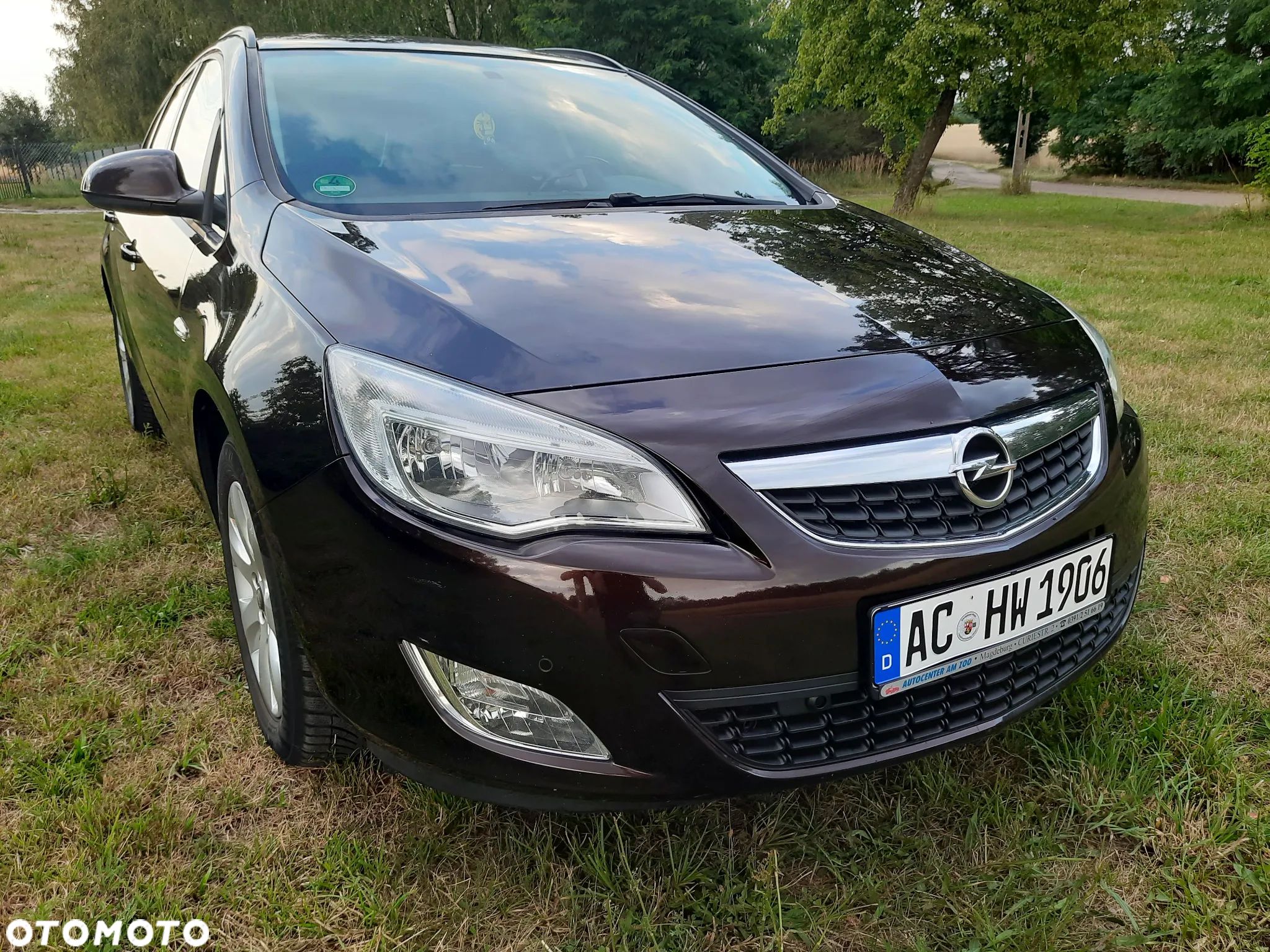 Opel Astra 1.4 Turbo Sports Tourer Design Edition - 1