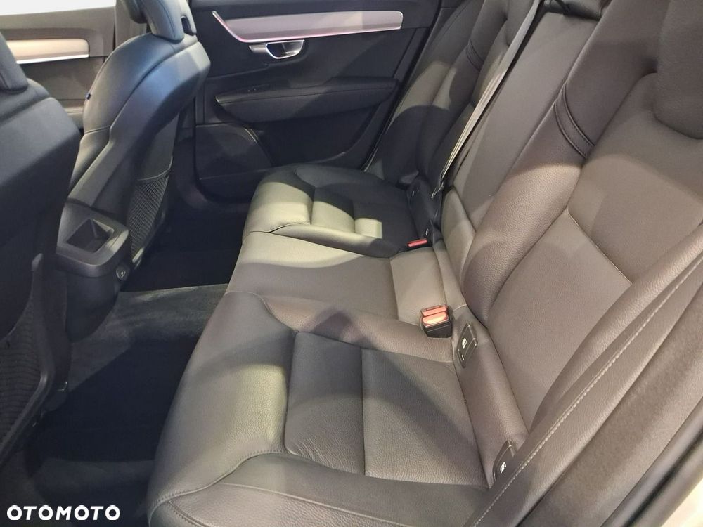 Volvo S90 - 11