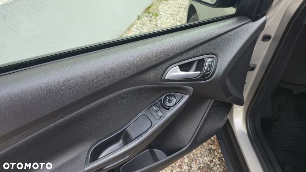 Ford Focus 1.6 SYNC Edition - 7