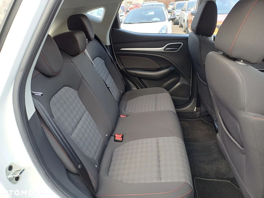 MG ZS ICE 1.5 VTI-tech Comfort - 13