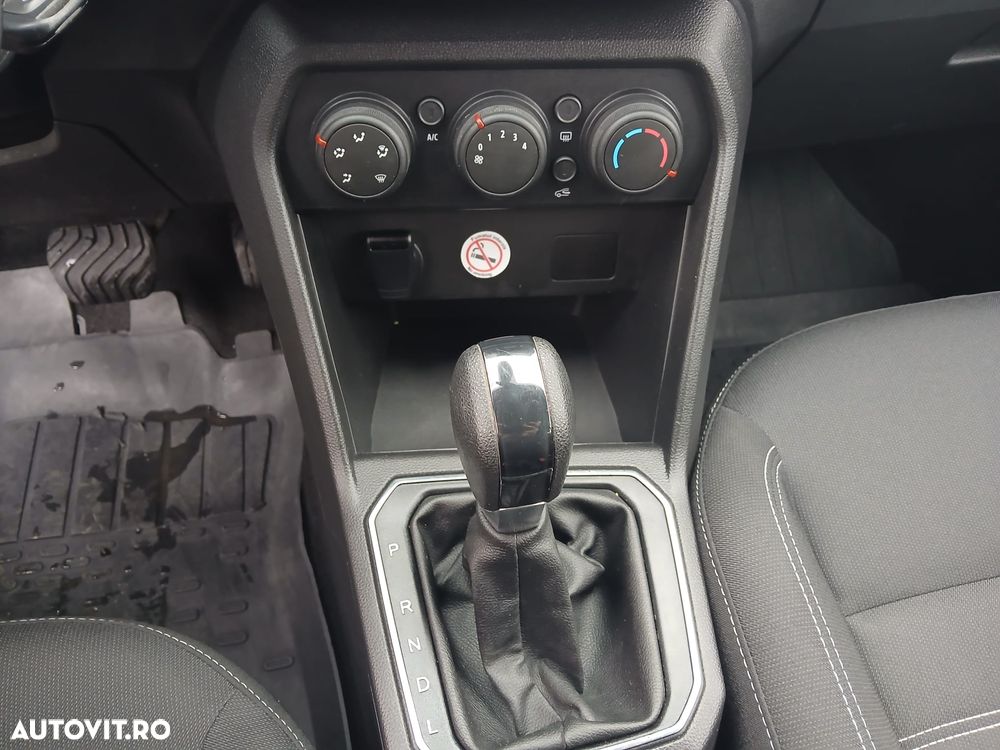 Dacia Logan TCe 90 CVT Comfort - 9