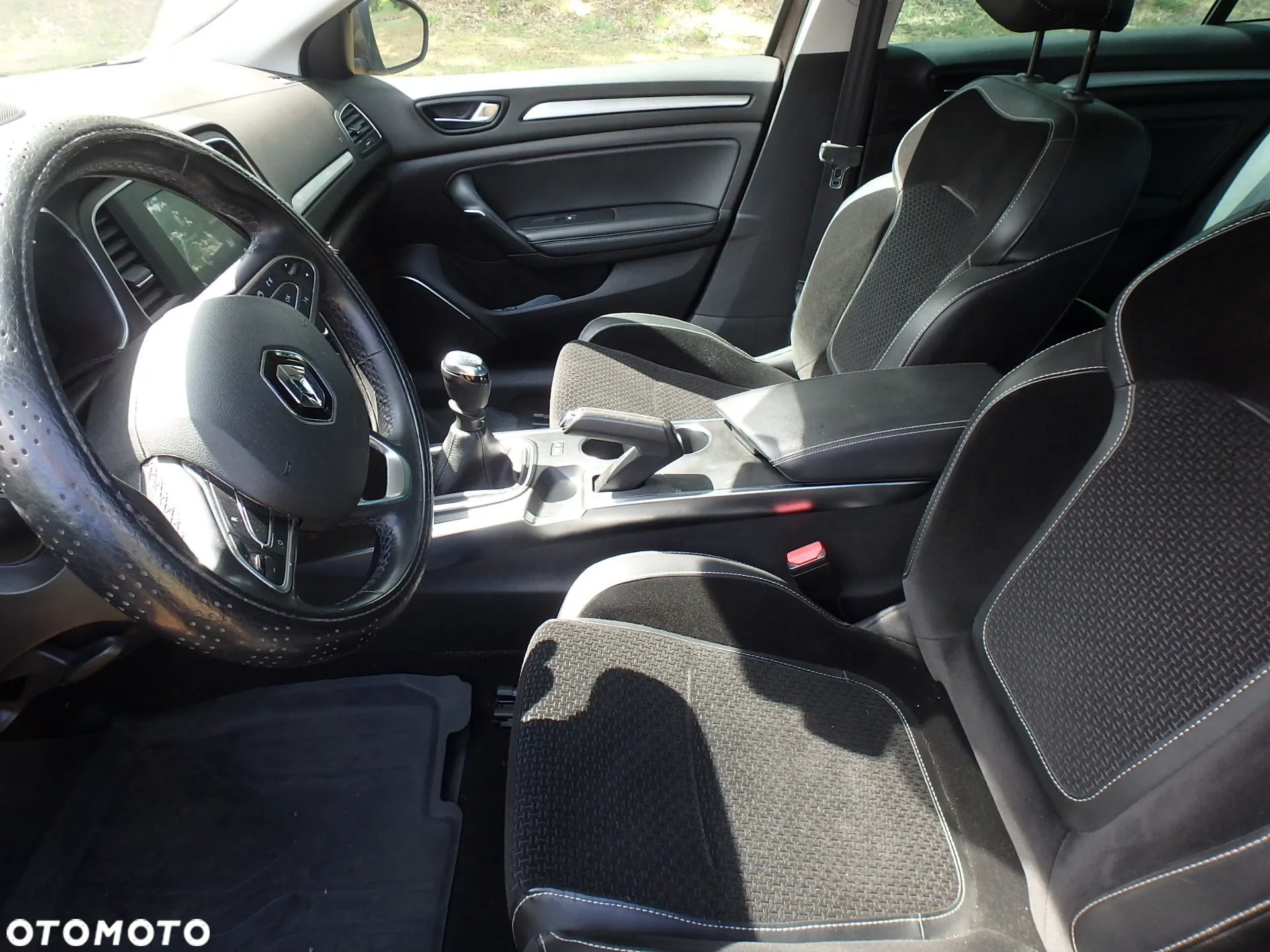 Renault Megane 1.6 SCe Intens - 9