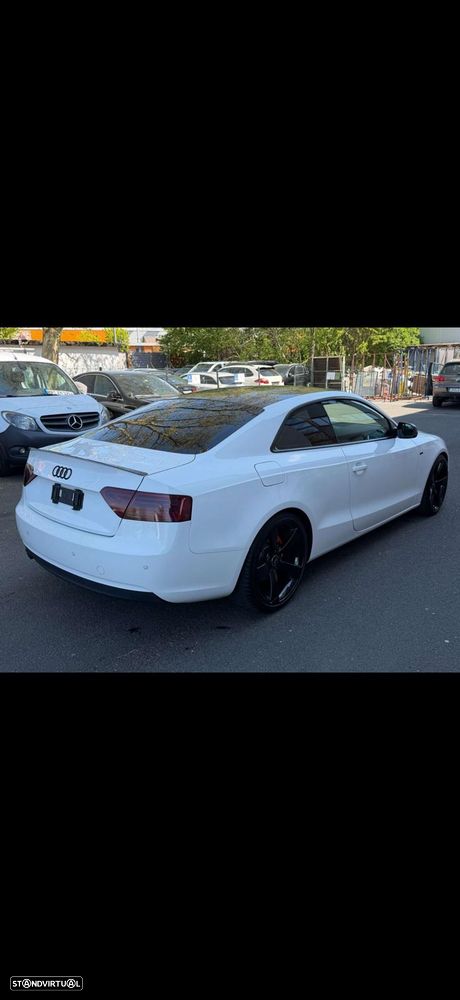 Audi A5 2012 photo 2