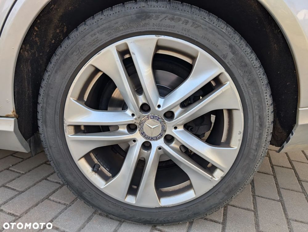 Mercedes-Benz Klasa E 220 CDI BlueEff Avantgarde - 16