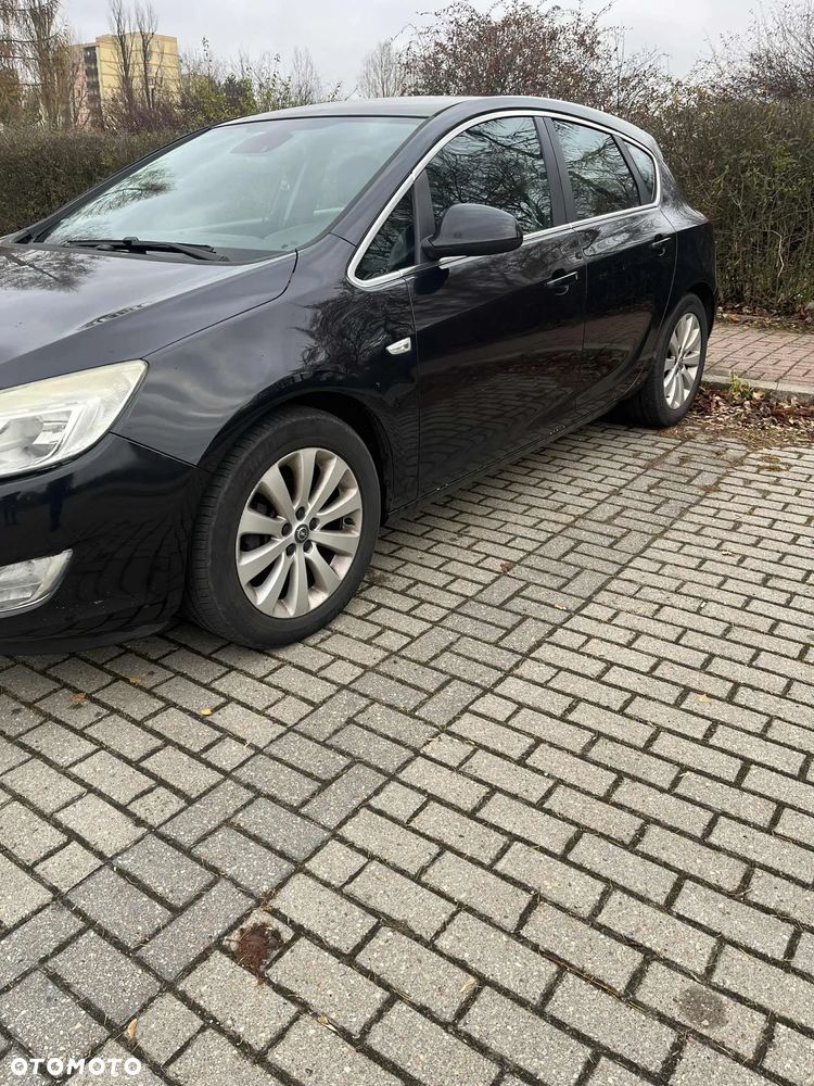 Opel Astra 1.4 Turbo Cosmo - 1