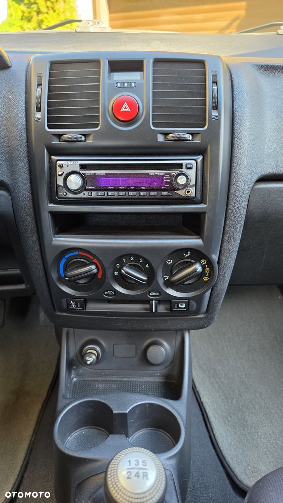 Hyundai Getz 1.4 Medio / Style - 23