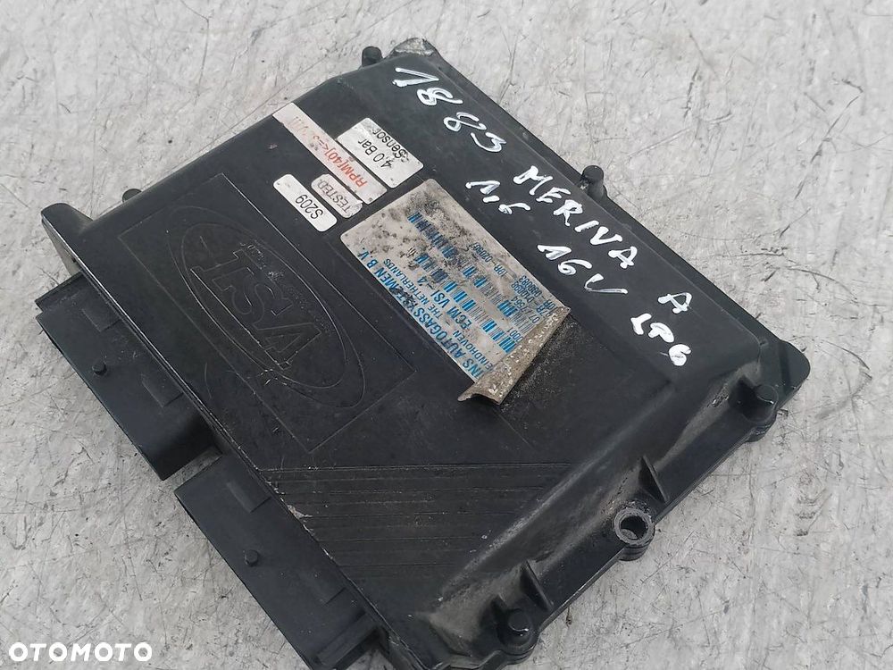 KOMPUTER GAZU OPEL MERIVA A 67R-010098 1.6 16V - 3