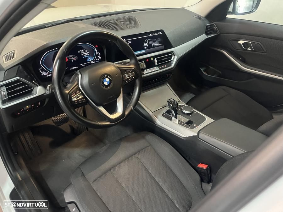 BMW 330 e Touring Corporate Edition Auto - 9