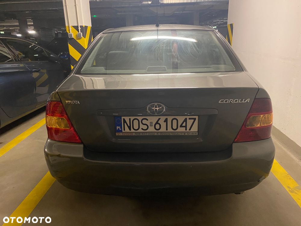 Toyota Corolla - 5