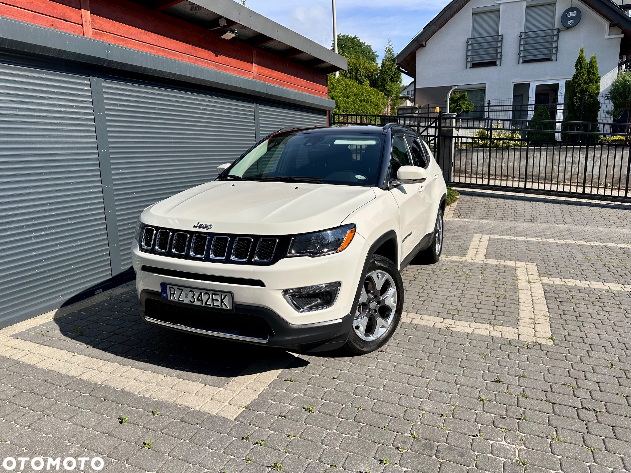 Jeep Compass - 2