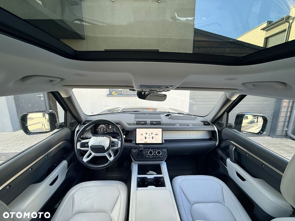 Land Rover Defender 3.0 D300 mHEV X-Dynamic HSE - 26