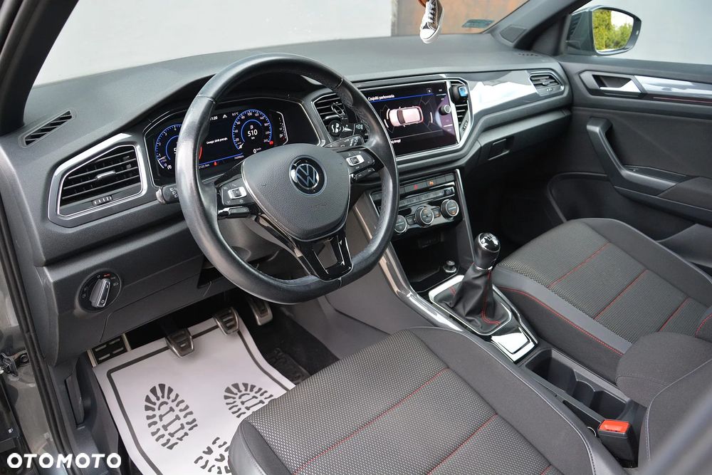 Volkswagen T-Roc - 9