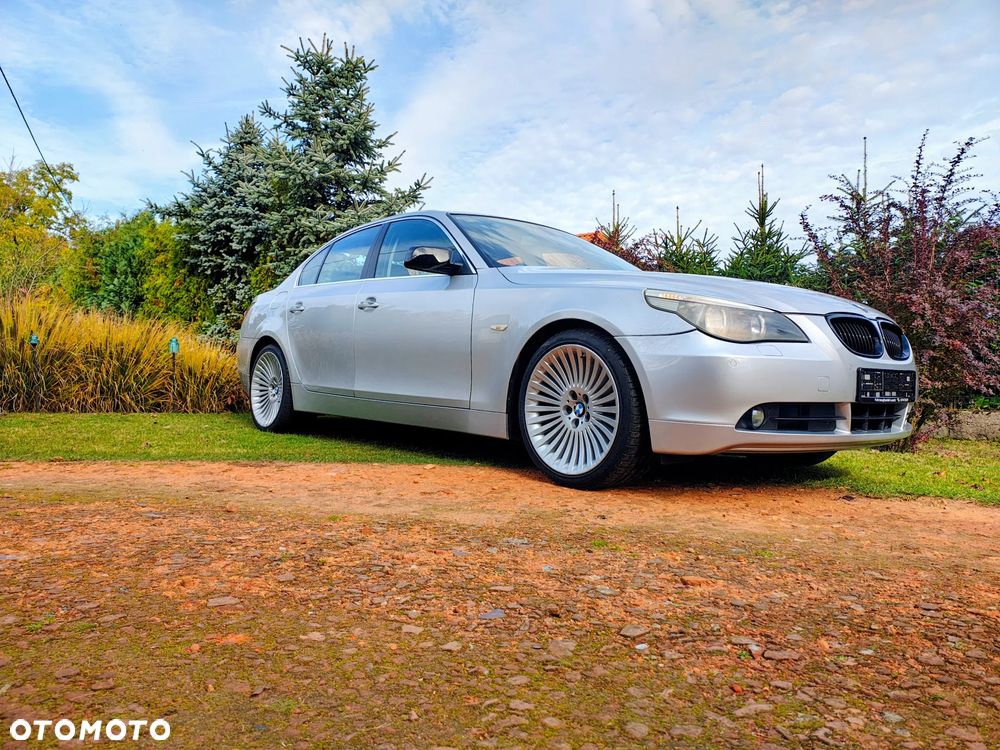 BMW Seria 5 - 25
