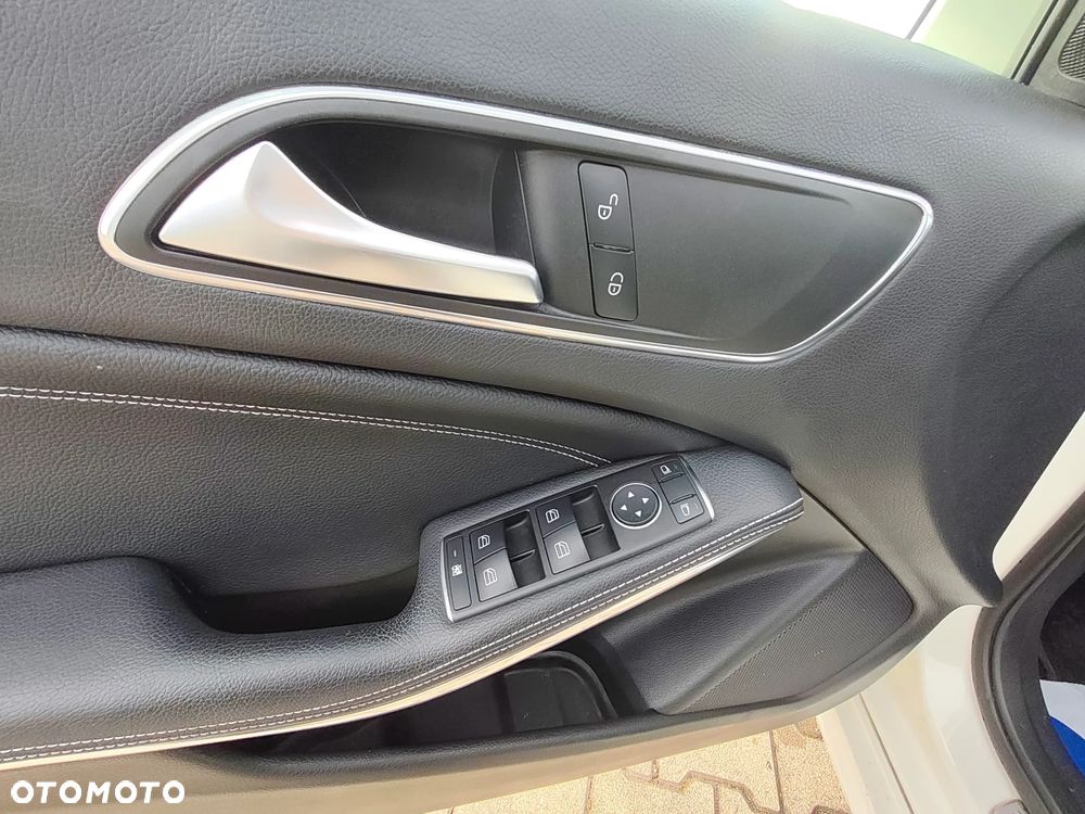 Mercedes-Benz Klasa A 180 (BlueEFFICIENCY) Style - 25