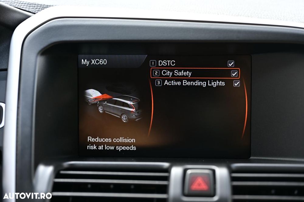 Volvo XC 60 D3 AWD Aut. Summum - 28
