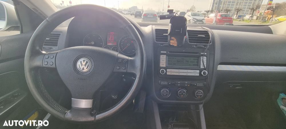 Volkswagen Jetta 1.9 TDI Comfortline - 15