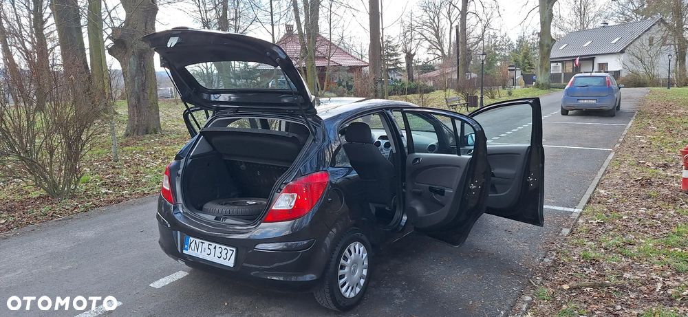 Opel Corsa - 29
