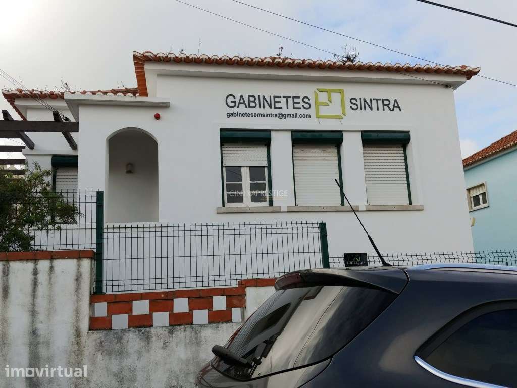 Moradia Isolada com Dois Pisos Independentes - Portela de Sintra - Grande imagem: 2/10