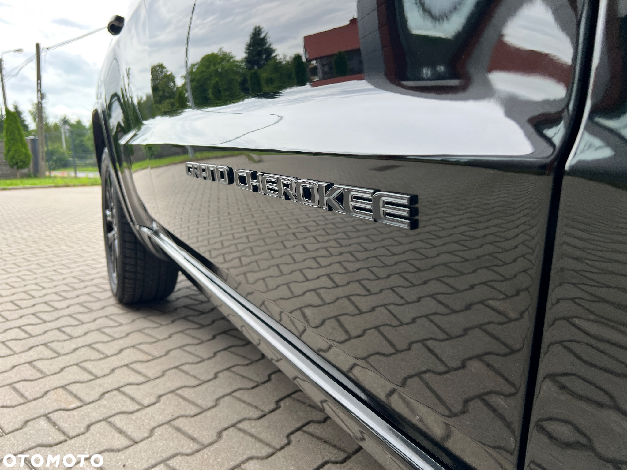 Jeep Grand Cherokee - 27