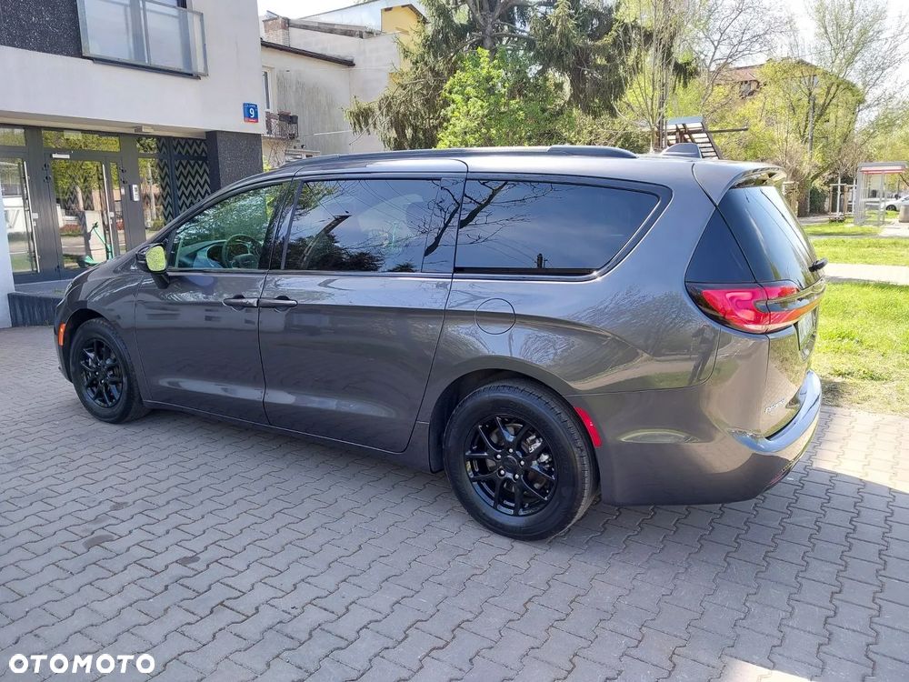 Chrysler Pacifica - 7