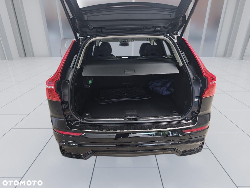 Volvo XC 60 T8 Plug-In Hybrid AWD Ultimate Dark - 21