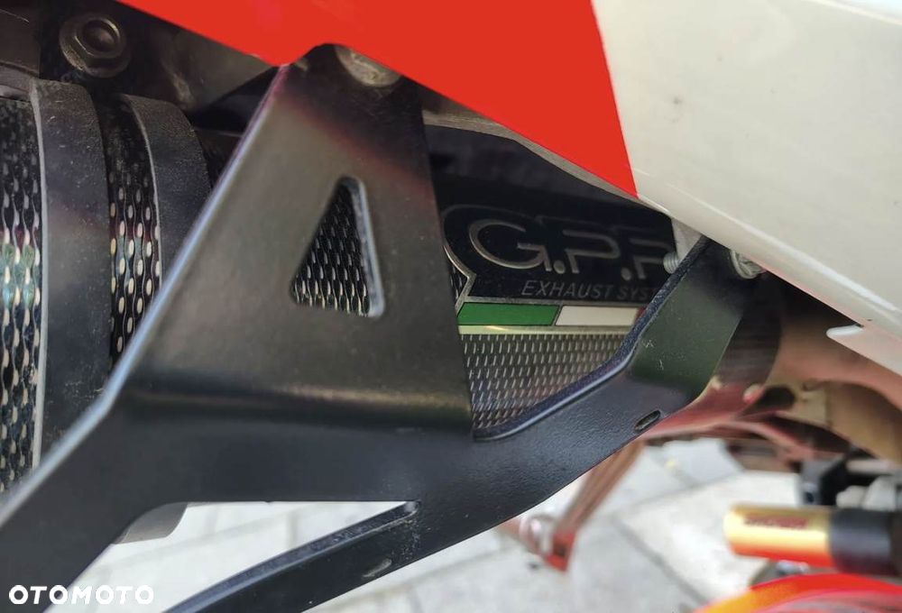 Honda CBR - 15