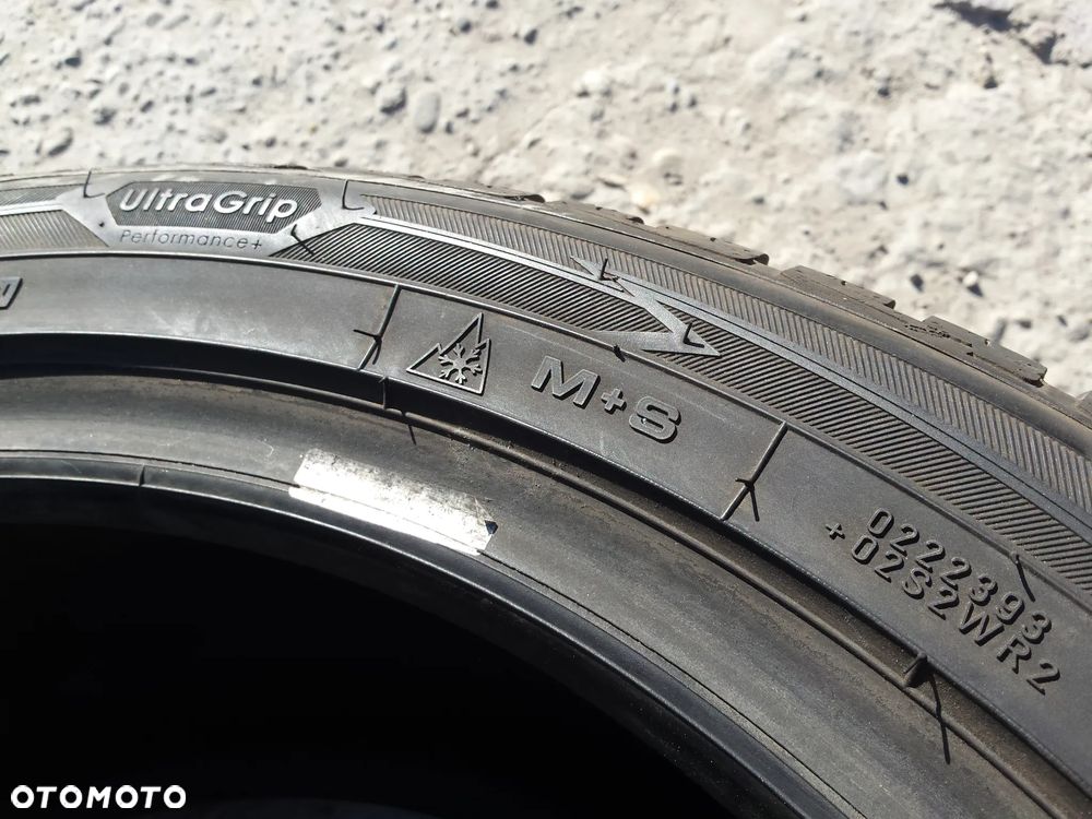 18” - GOOD YEAR - 235/45 r18 cali - Ultra Grip ZIMOWE Opony 245/45 - stan BDB - GWARANCJA !  + Możliwy MONTAŻ !! - 2021 rok - 4