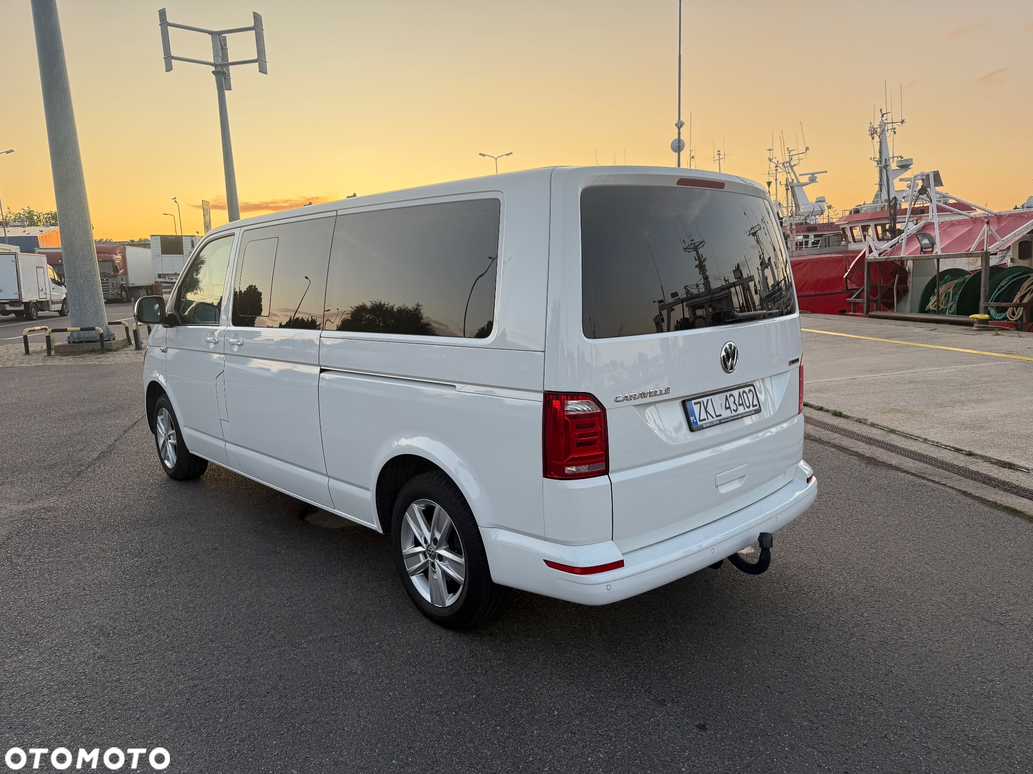 Volkswagen Caravelle 2.0 BiTDI L2 Highline 4Motion DSG - 4