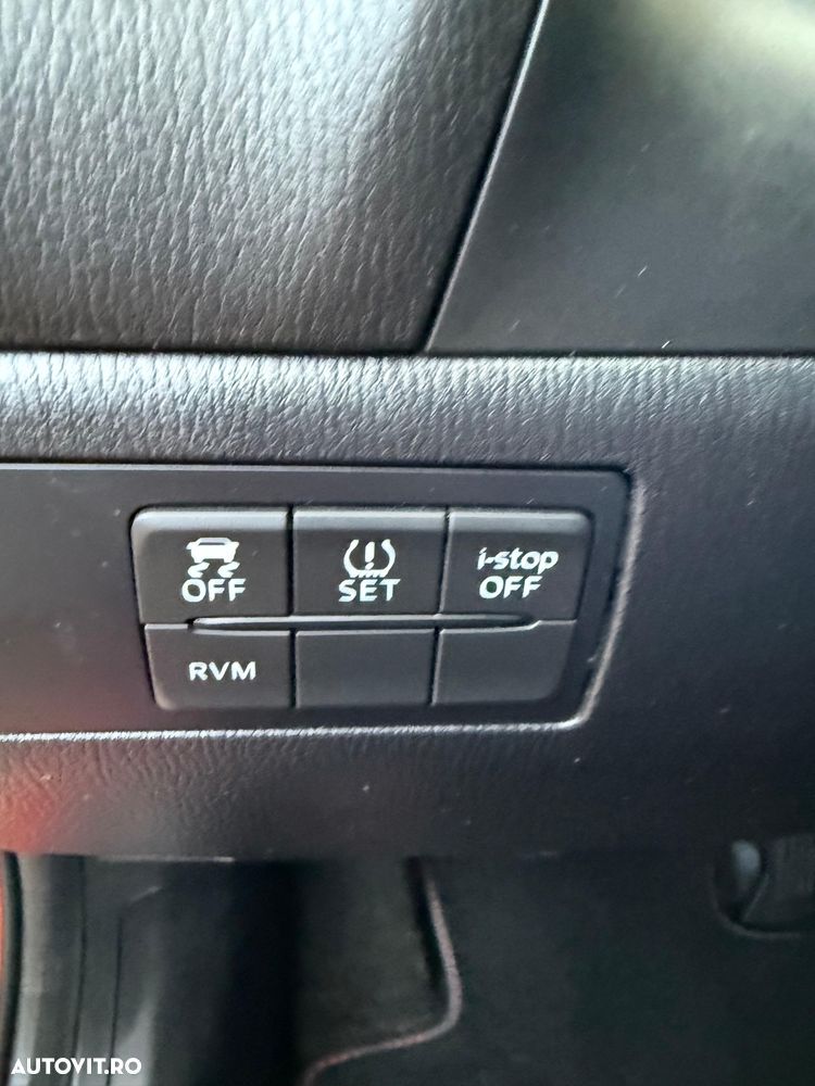 Mazda 3 SKYACTIV-G 120 NAKAMA - 23