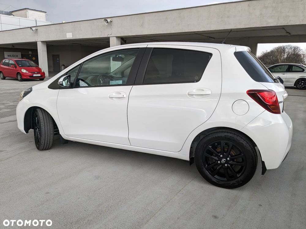 Toyota Yaris 1.33 Premium - 7