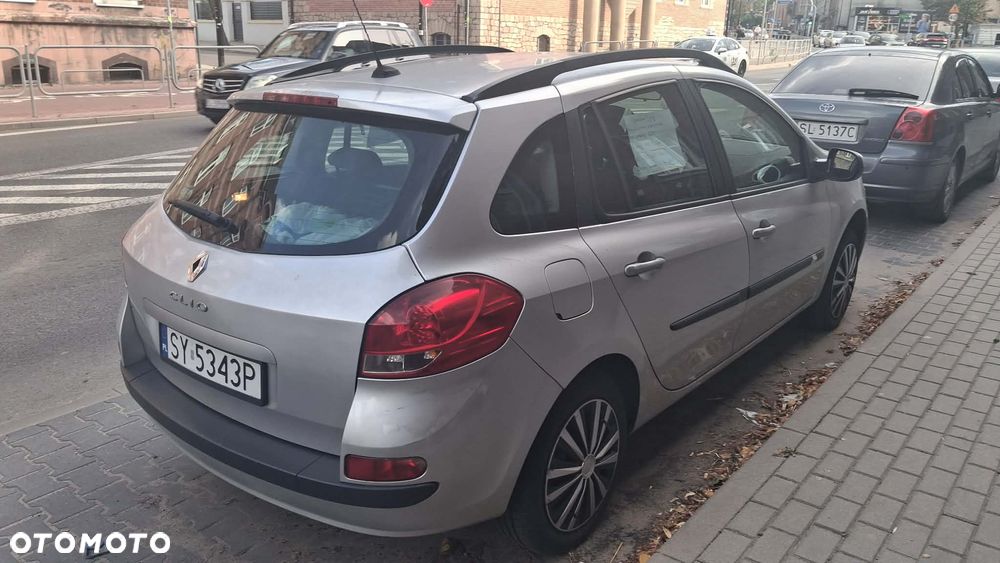 Renault Clio 1.2 16V 75 TomTom Edition - 7